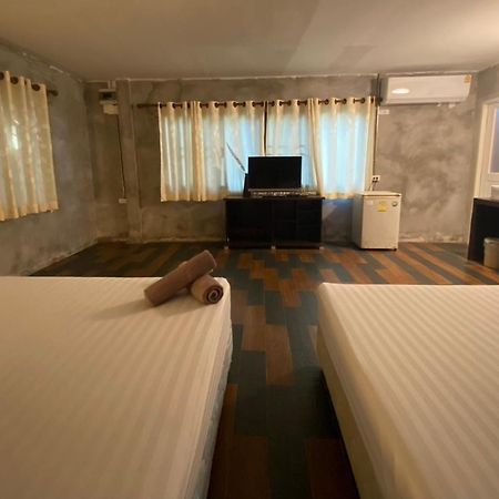 Crescent Bay Resort Koh Samet Esterno foto